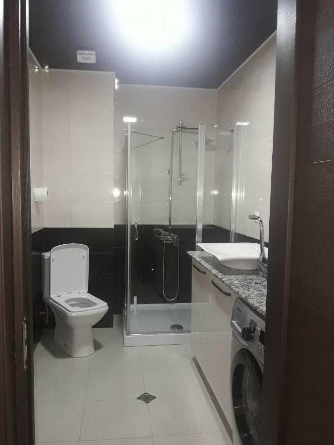 Apartament In The Centre 巴统 外观 照片